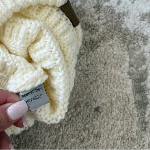 Cream Knit Beanie - Picture 4 of 4